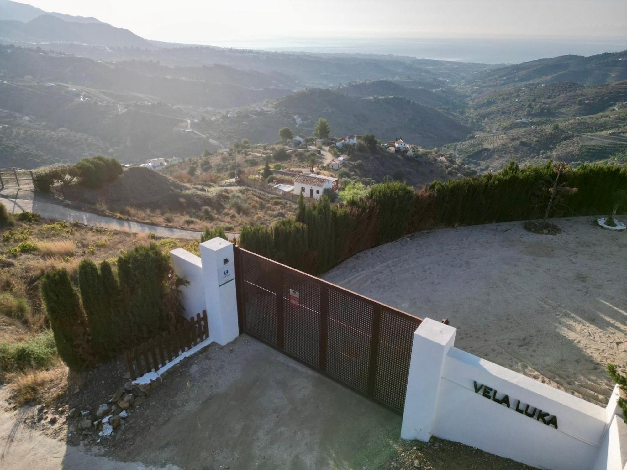 Vela Luka Frigiliana Villa ภายนอก รูปภาพ