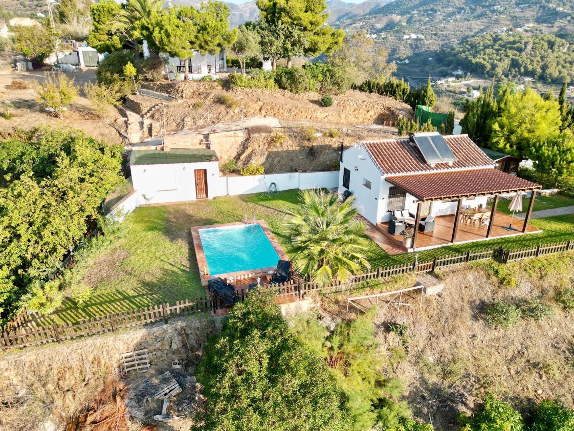 Vela Luka Frigiliana Villa ภายนอก รูปภาพ